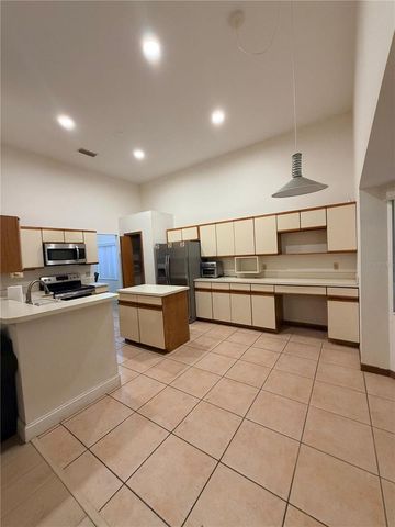 4207 ARBOR OAKS COURT, Orlando, FL 32808