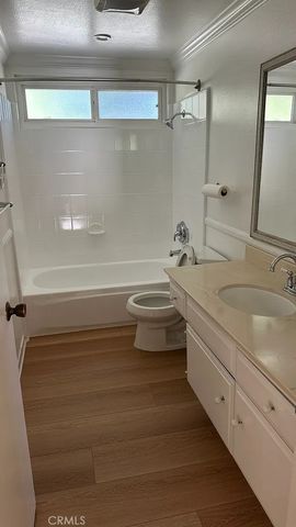13618 Edgefield, Cerritos, CA 90703