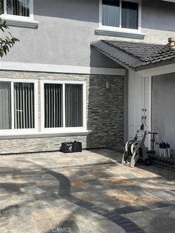 13618 Edgefield, Cerritos, CA 90703
