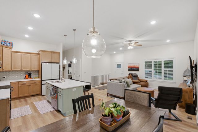 555 S Arbor Valley Way, Valley Center, KS 67147