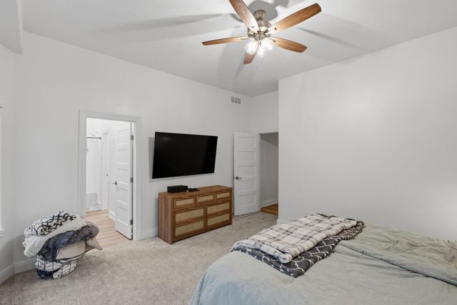 555 S Arbor Valley Way, Valley Center, KS 67147