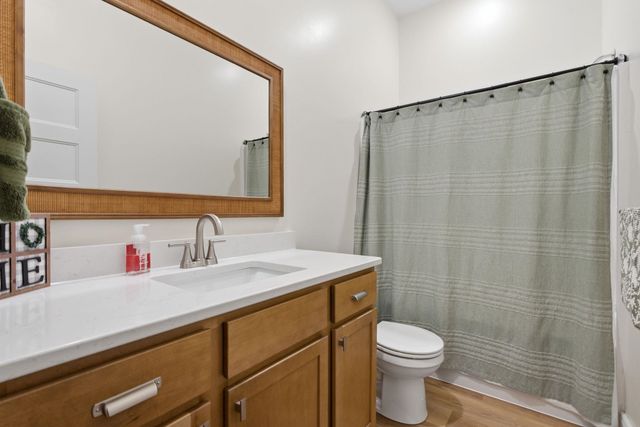 555 S Arbor Valley Way, Valley Center, KS 67147