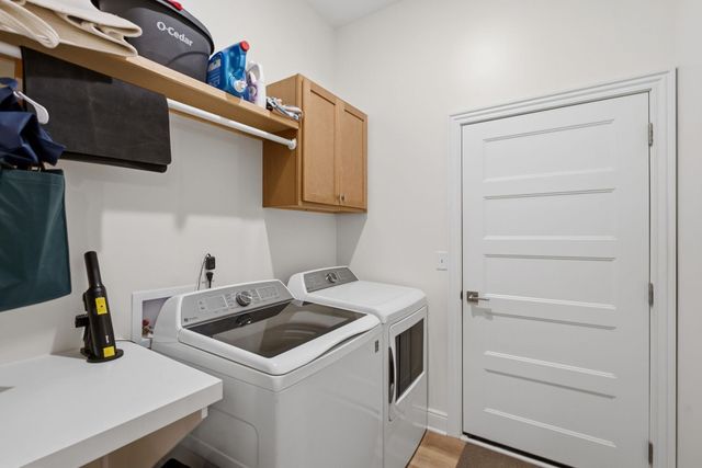 555 S Arbor Valley Way, Valley Center, KS 67147