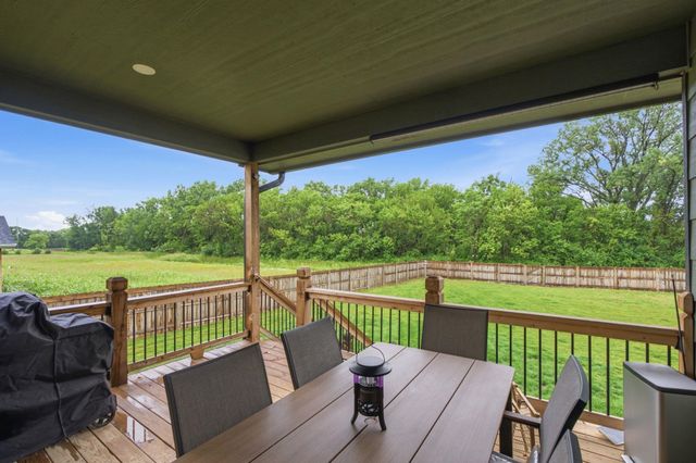 555 S Arbor Valley Way, Valley Center, KS 67147