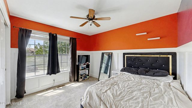 309 Rockcrest View Ct, Louisville, KY 40245