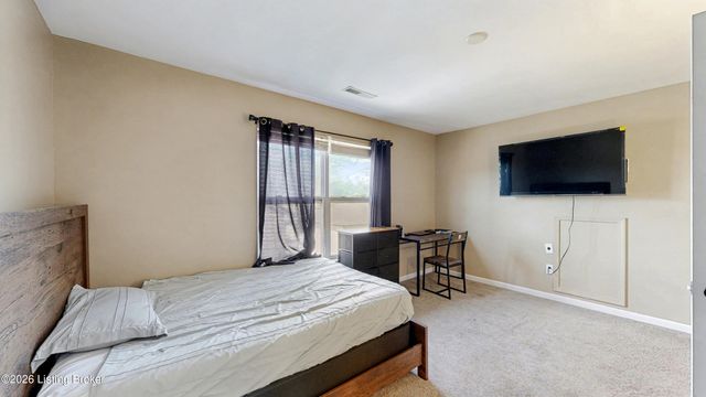 309 Rockcrest View Ct, Louisville, KY 40245