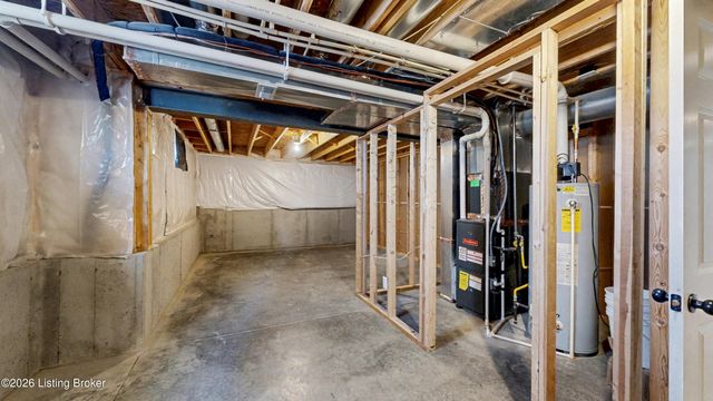 309 Rockcrest View Ct, Louisville, KY 40245