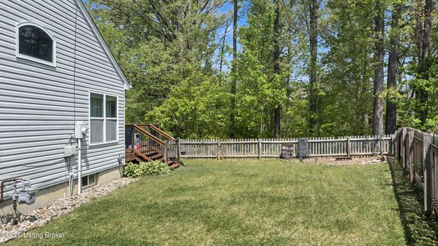 309 Rockcrest View Ct, Louisville, KY 40245