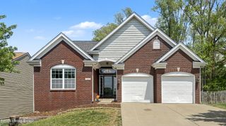 309 Rockcrest View Ct, Louisville, KY 40245