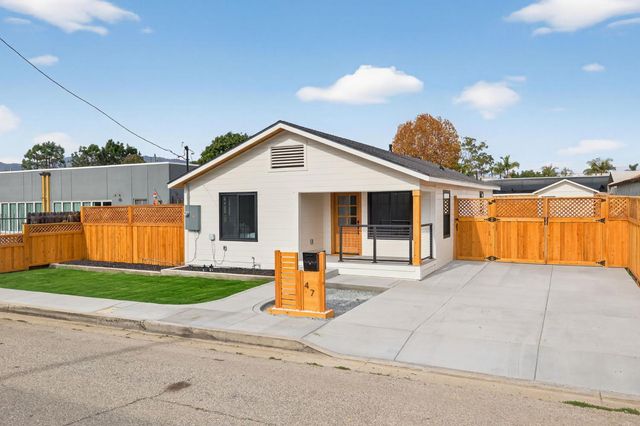 47 W Mcfarlane Drive, Ventura, CA 93001