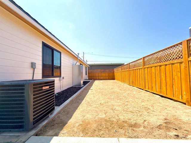 47 W Mcfarlane Drive, Ventura, CA 93001