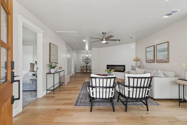 47 W Mcfarlane Drive, Ventura, CA 93001