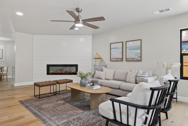 47 W Mcfarlane Drive, Ventura, CA 93001