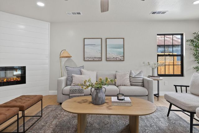 47 W Mcfarlane Drive, Ventura, CA 93001