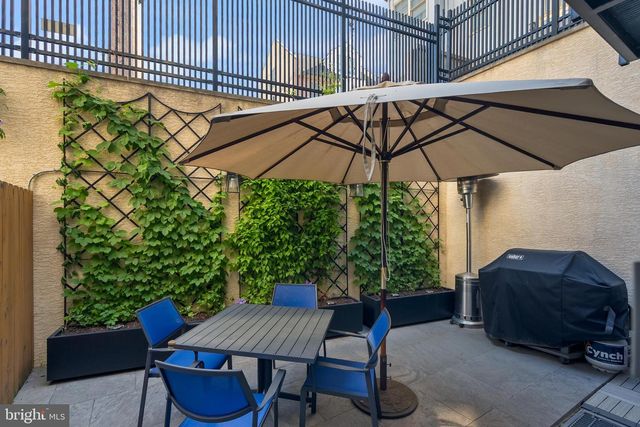 112 Christian St Apt I, Philadelphia, PA 19147
