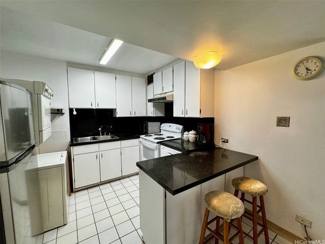 1804 Ala Moana Boulevard 9B, Honolulu, HI 96815