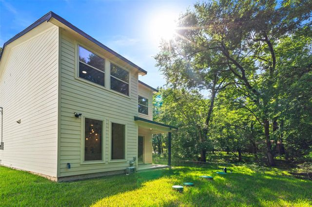 1005 Spokane River Road, Conroe, TX 77316