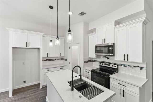 1005 Spokane River Road, Conroe, TX 77316
