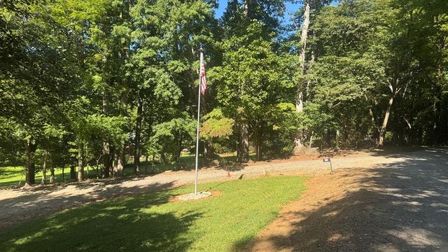 903 Village Road, Hiawassee, GA 30546