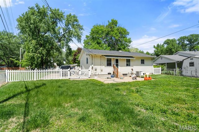 1630 Tyson Drive, Florissant, MO 63031