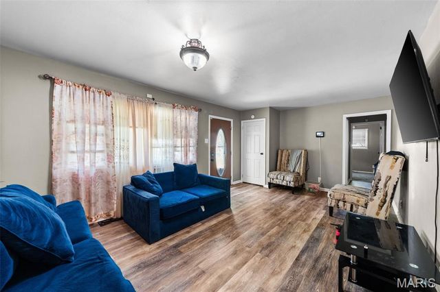 1630 Tyson Drive, Florissant, MO 63031