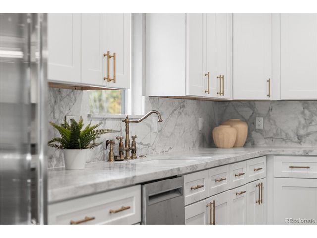 5460 S Olive St, Greenwood Village, CO 80111