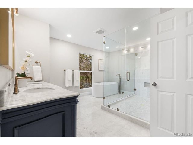 5460 S Olive St, Greenwood Village, CO 80111