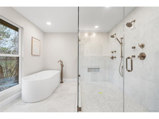 5460 S Olive St, Greenwood Village, CO 80111