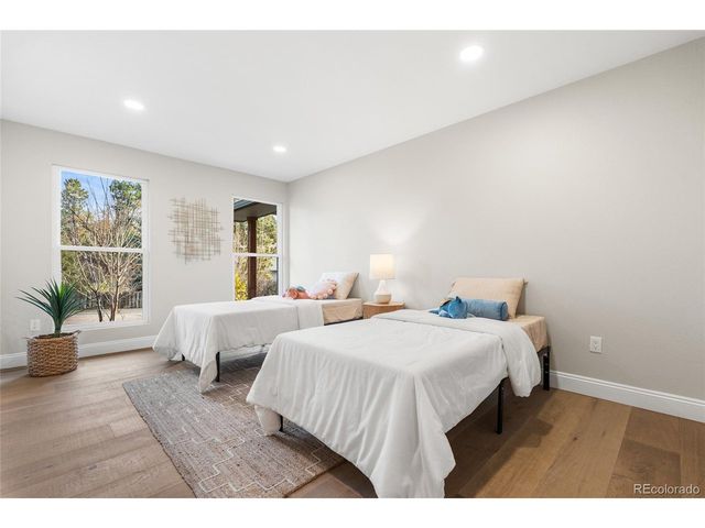 5460 S Olive St, Greenwood Village, CO 80111