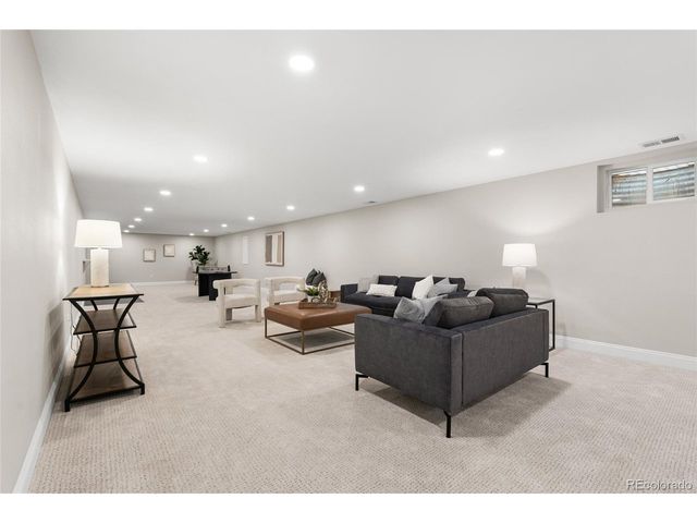 5460 S Olive St, Greenwood Village, CO 80111