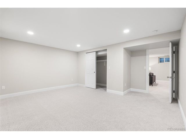 5460 S Olive St, Greenwood Village, CO 80111