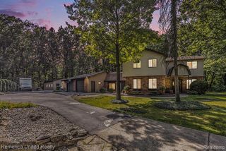 11111 Hibner Road, Hartland, MI 48353