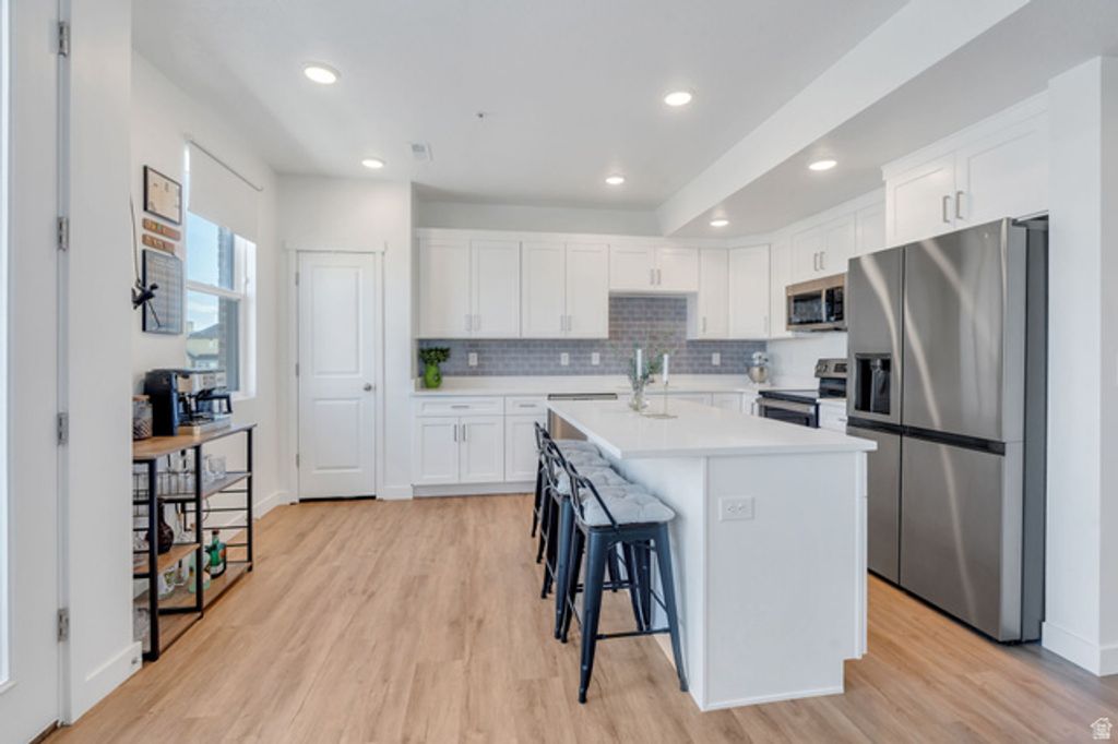 Image 2 of property listing at 5192 W BLACK TWIG DR #D306, South Jordan, UT 84009