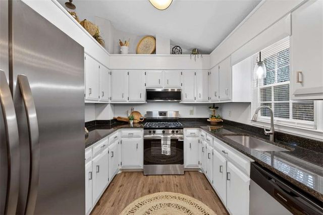 2444 Windridge NE Drive, Conyers, GA 30013