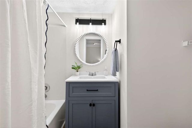 2444 Windridge NE Drive, Conyers, GA 30013