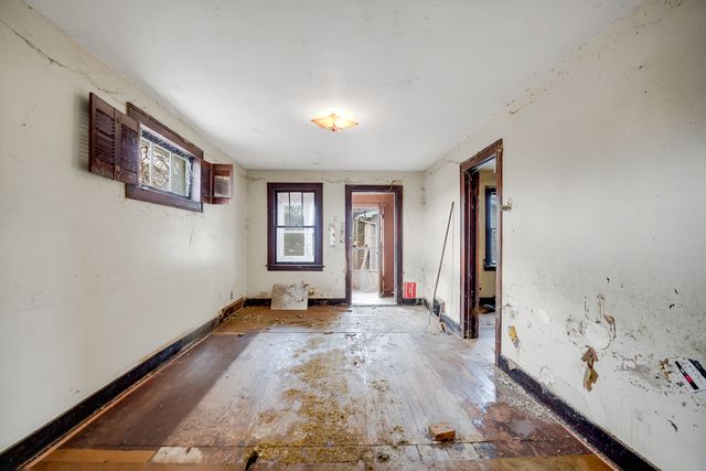 611 Hirsch Avenue, Calumet City, IL 60409