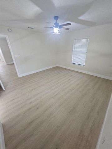 567 SCHOOL STREET, Bronson, FL 32621