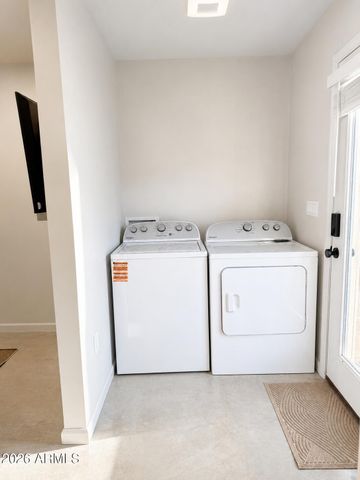 2333 N EDGEMERE Street, Phoenix, AZ 85006