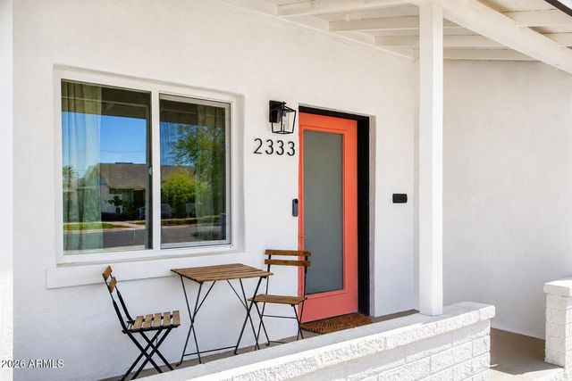 2333 N EDGEMERE Street, Phoenix, AZ 85006