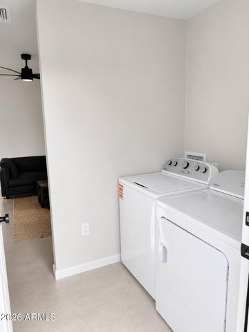 2333 N EDGEMERE Street, Phoenix, AZ 85006