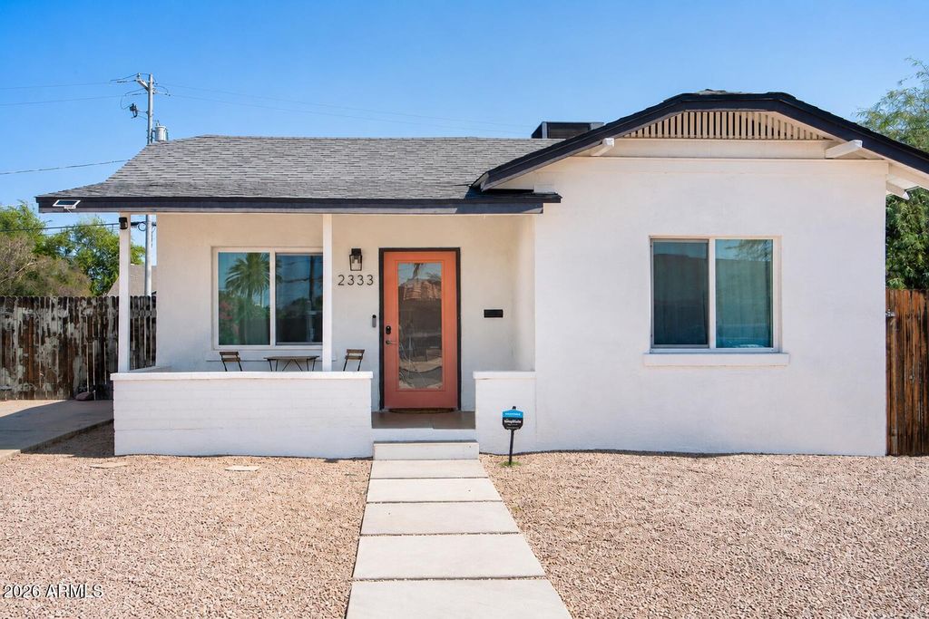 2333 N EDGEMERE Street, Phoenix, AZ 85006