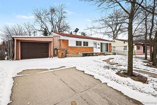 672 Linda Vista Drive, Pontiac City, MI 48342