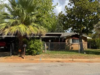 363 William, Pearsall, TX 78061