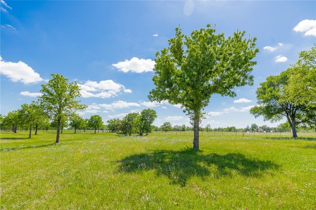 16316 County Road 436, Somerville, TX 77879