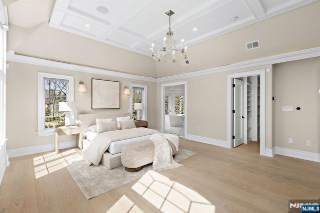 111 Demarest Avenue, Englewood Cliffs, NJ 07632