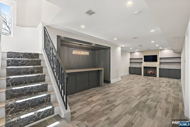 111 Demarest Avenue, Englewood Cliffs, NJ 07632