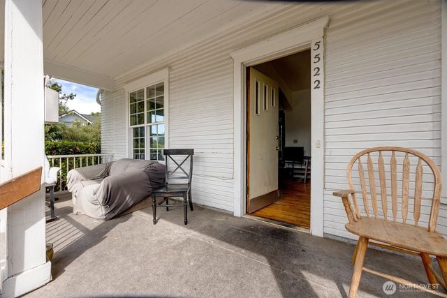 5522 12th Avenue NE, Seattle, WA 98105
