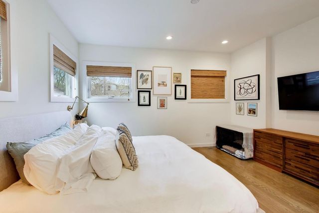 1534 N Honore Street 2, Chicago, IL 60622