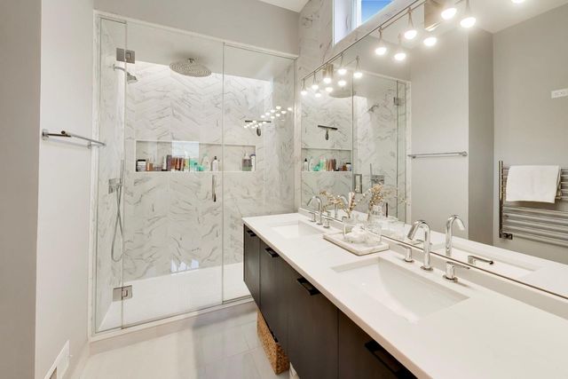 1534 N Honore Street 2, Chicago, IL 60622