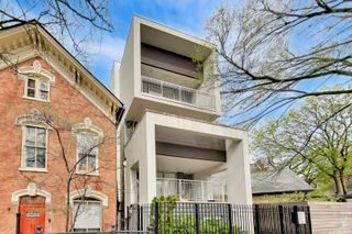 1534 N Honore Street 2, Chicago, IL 60622